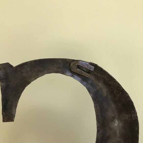 'C' WALL METAL RUSTIC DECOR - Picture 6 of 6